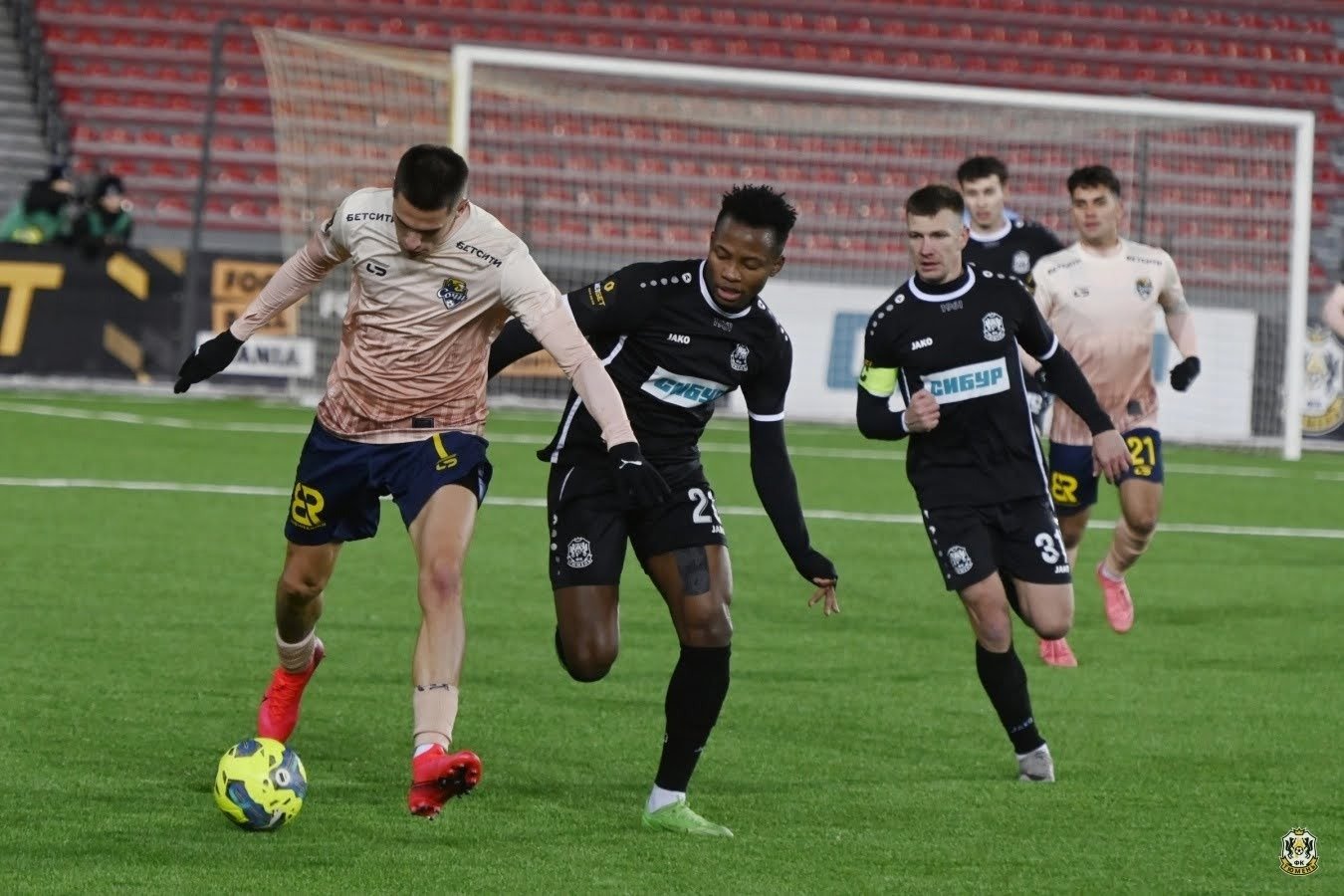 Оливье Кенфак о пути из Твери в Тюмень, наследии Это’О и проблемах из-за лимита Оливье Кенфак о пути из Твери в Тюмень, наследии Это’О и проблемах из-за лимита