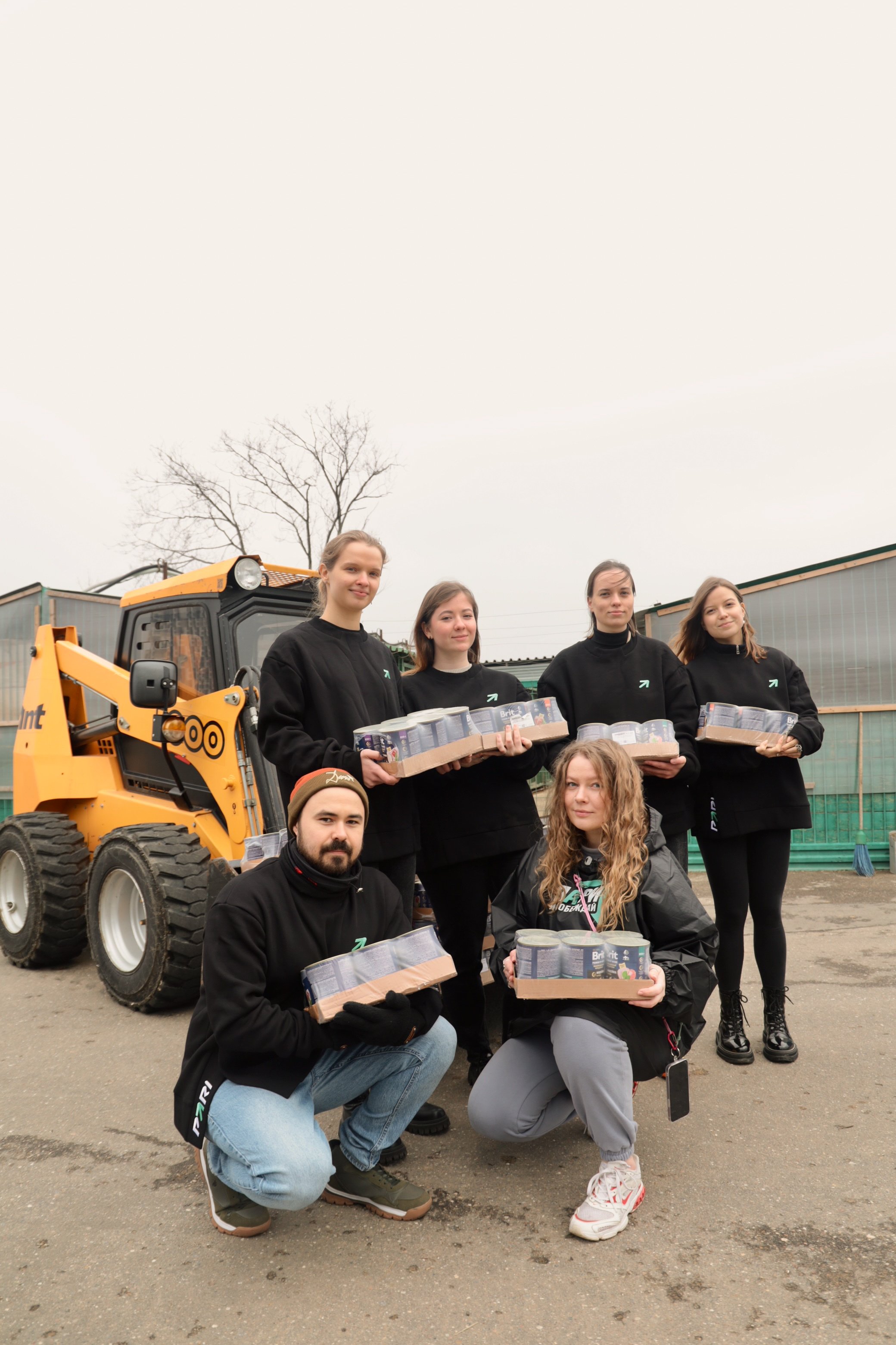 PARI собрала 1 200 000 рублей на корм для бездомных собак в ходе акции «Андердоги»