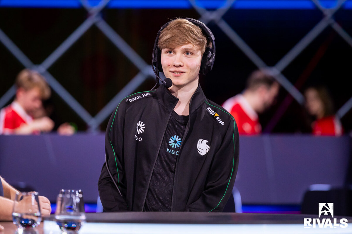 NiKo из Falcons считает ZywOo лучшим снайпером 2025 года в CS2