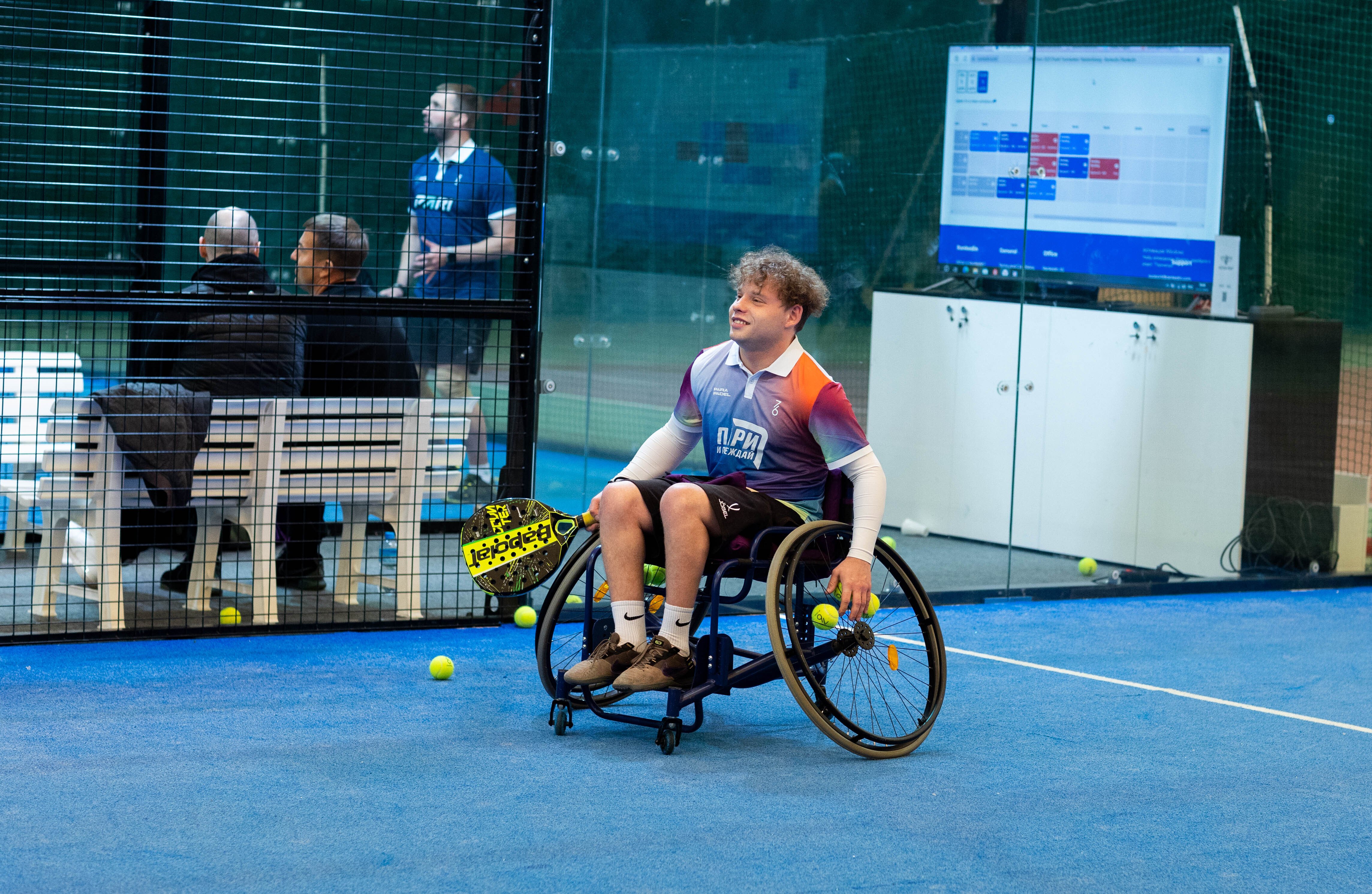 Первый в истории России матч по паделу на колясках прошел в рамках PARI Padel League Первый в истории России матч по паделу на колясках прошел в рамках PARI Padel League
